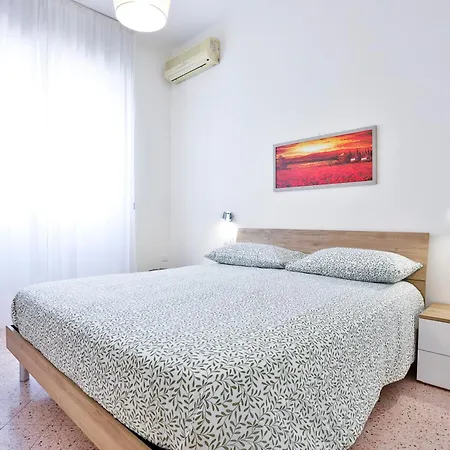 Guesthost - Casa Rosina * Salerno