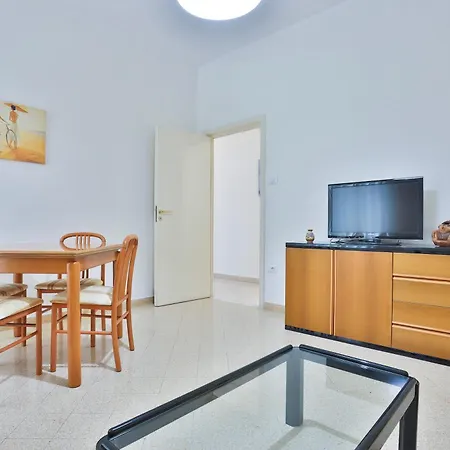 Apartment Guesthost - Casa Rosina *